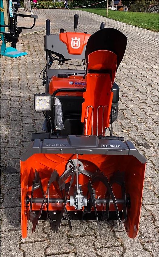 Husqvarna Schneefräse ST424T