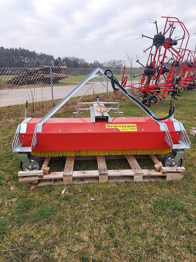 Westermann Kehrmaschine Optimal 2300 Heckanbau