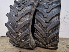 BKT 540/65R30 BKT RT657 150D 20MM gebruikt iets schuin DOT2418