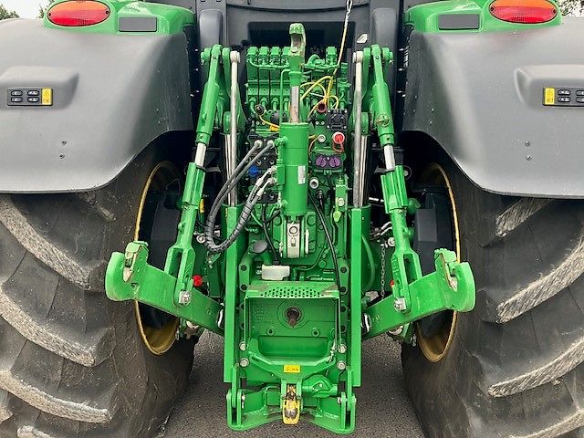 John Deere 6R 250