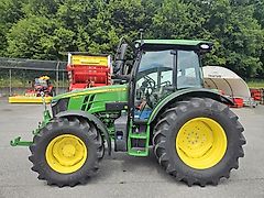 John Deere 5095M PowrQuad Plus