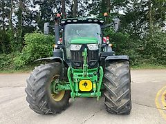 John Deere 6R 215