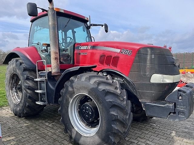 Case IH MAGNUM 280