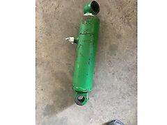 John Deere HYDRAULICLIFT CYLINDER (used) - John Deere 7000, 7010
