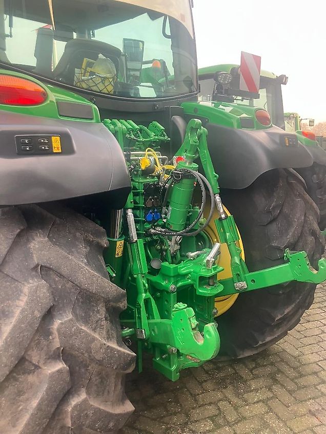 John Deere 6R 155