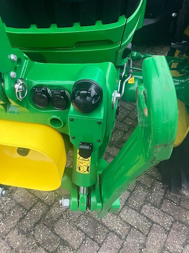 John Deere 6R 155