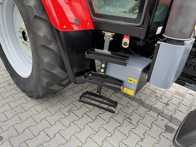 Massey Ferguson 5470 Dyna-4