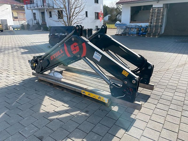 Stoll Frontlader FZ 39-27 Profiline FZ41-25 Solid 38-20 Schwinge