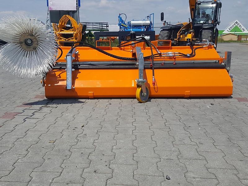 Top-Agro Heavy Duty Professional Kehrmaschine ab 1,60 bis 2,40m PROFESSIONAL SERIE KMP24