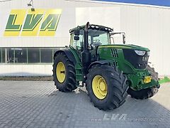 John Deere 6215R