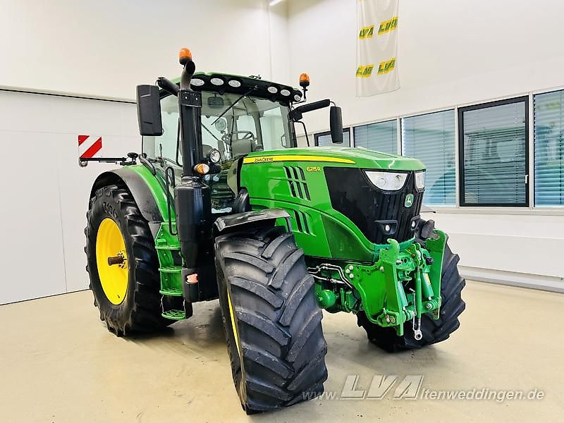 John Deere 6215R