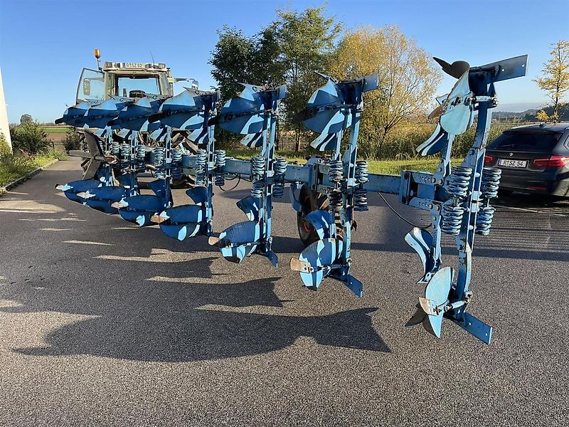 Lemken Vari Diamant 7-Schar Lemken Pflug mit Packerarm