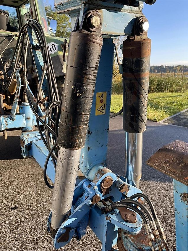 Lemken Vari Diamant 7-Schar Lemken Pflug mit Packerarm