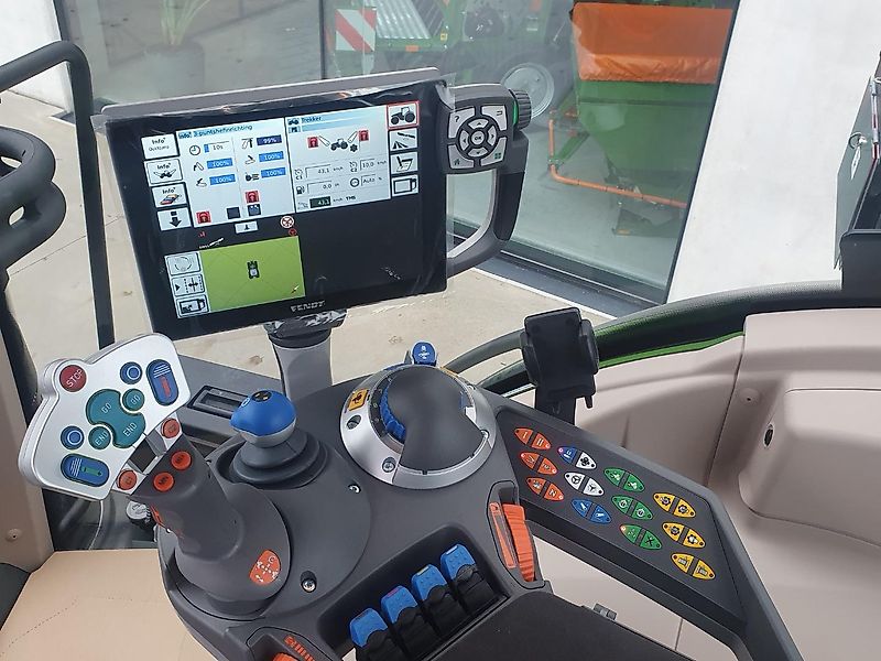 Fendt 826 VARIO S4 PROFI PLUS