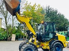 Caterpillar 908H