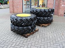 Reifen 340/85R24 und 420/85 R 34