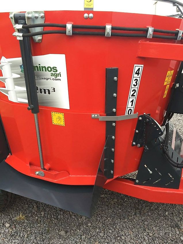 MD MA Futtermischwagen DYKM- 2K