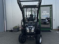 Solis 26 HST, 26 PS, Sonderedition " Panther schwarz" FRONTLADER