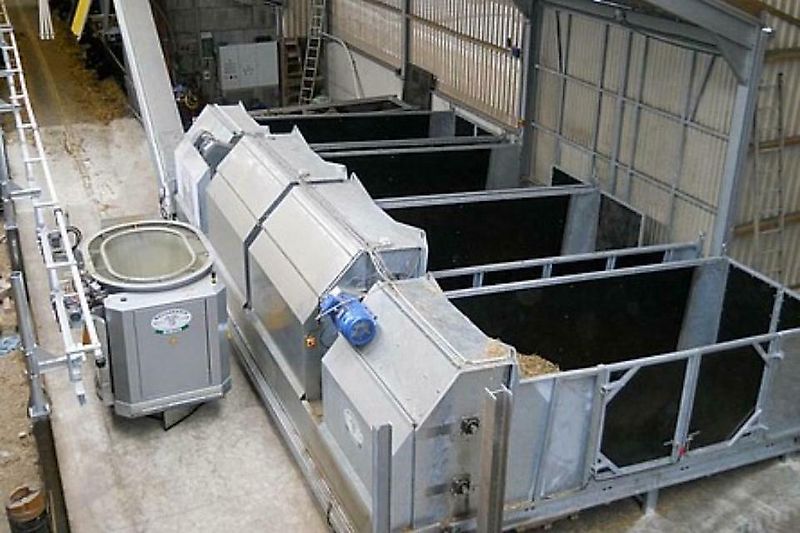 Fütterungsroboter, Futtermischer, Futtermischwagen SHUTTL