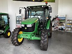 John Deere 5075E