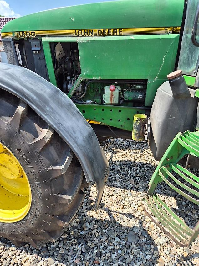 John Deere 7800