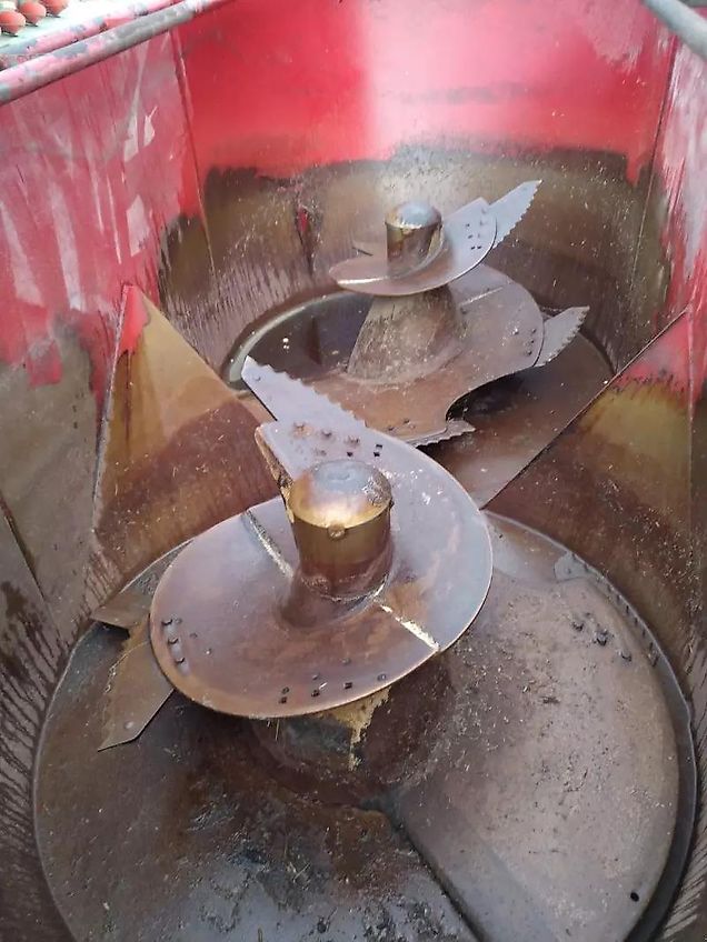 BvL V-Mix Plus 13-2 S Futtermischwagen