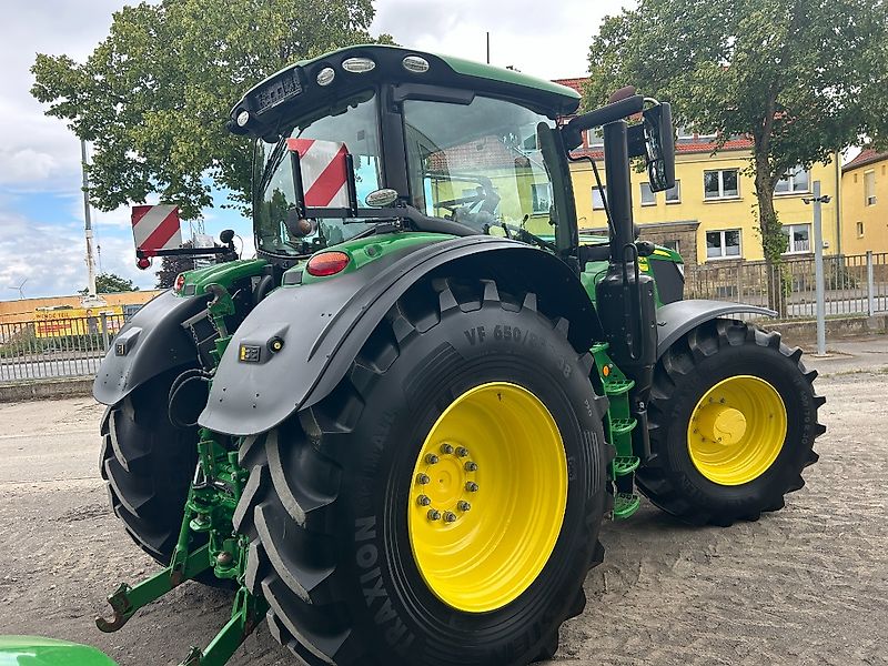 John Deere 6175R