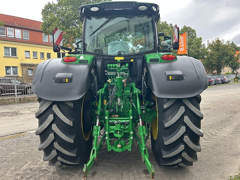John Deere 6175R