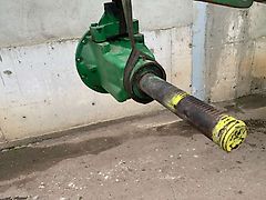 John Deere Shaft with housing and planet pinion carrier (used) - John Deere 6M,7000,7010,7020,7030