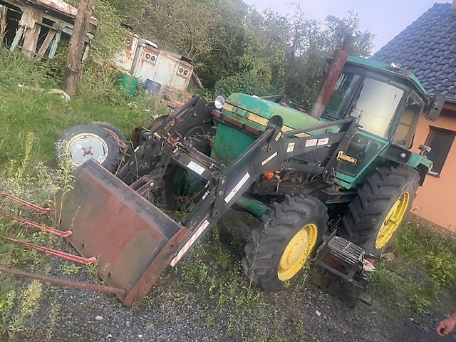 John Deere 4430 (Części zamienne)