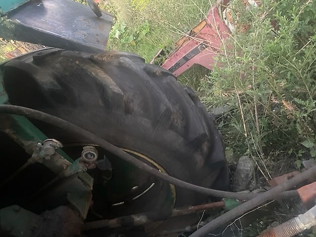 John Deere 4430 (Części zamienne)