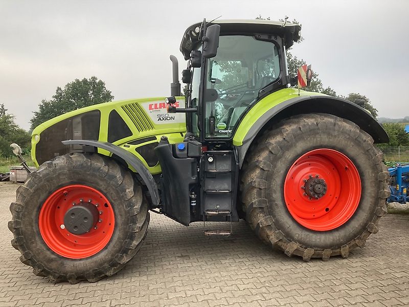 Claas AXION 950