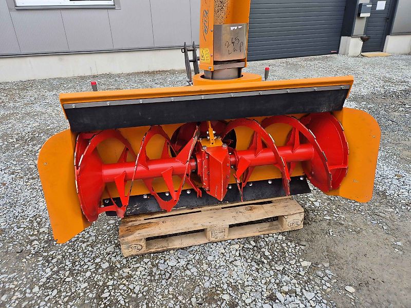 WESTA SCHNEEFRÄSE 550 Holder Carraro Fendt Traktor Zau