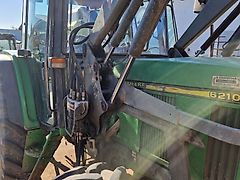 John Deere 6210