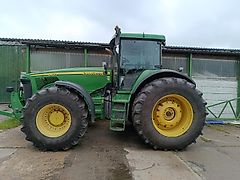 John Deere 8420