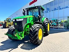 John Deere 7215R