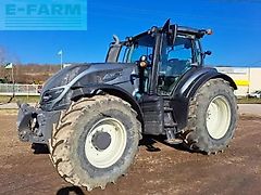 Valtra t214