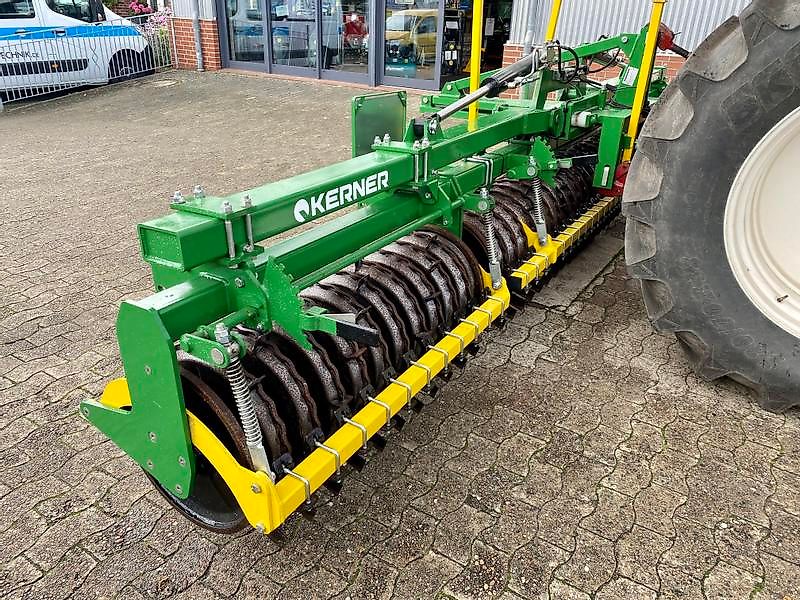 Kerner FP CW 5560 Crackerwalze 6 m, Frontanbau