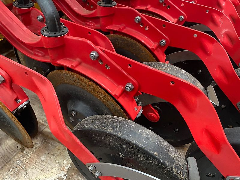 Pöttinger EX DEMO Pottinger Aerosem 3002 ADD Combination Drill For Sale