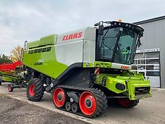 Claas Lexion 660 TT mit Vario 930