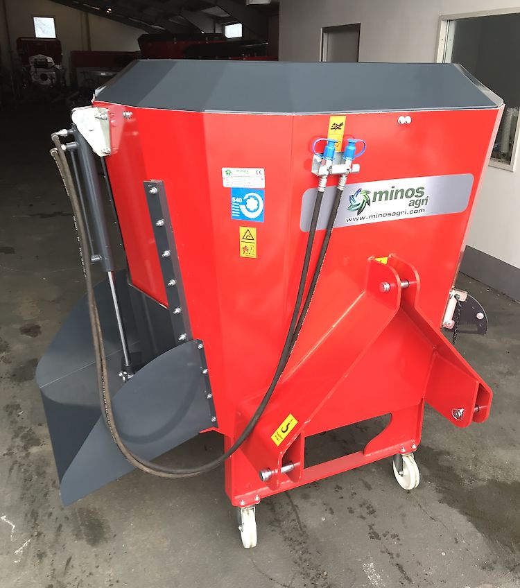 Minos Agri Futtermischwagen T-DYKM 1,5