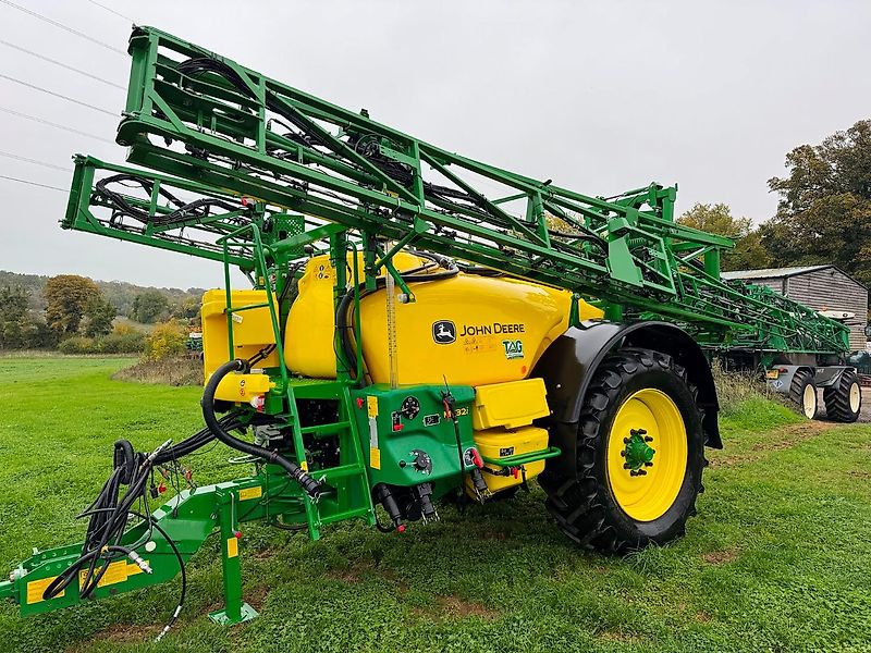John Deere M732i