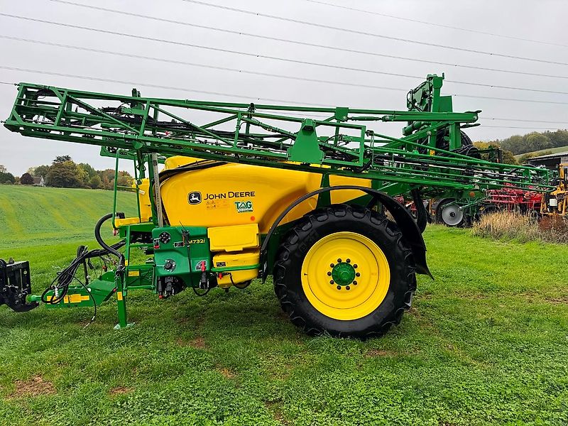 John Deere M732i