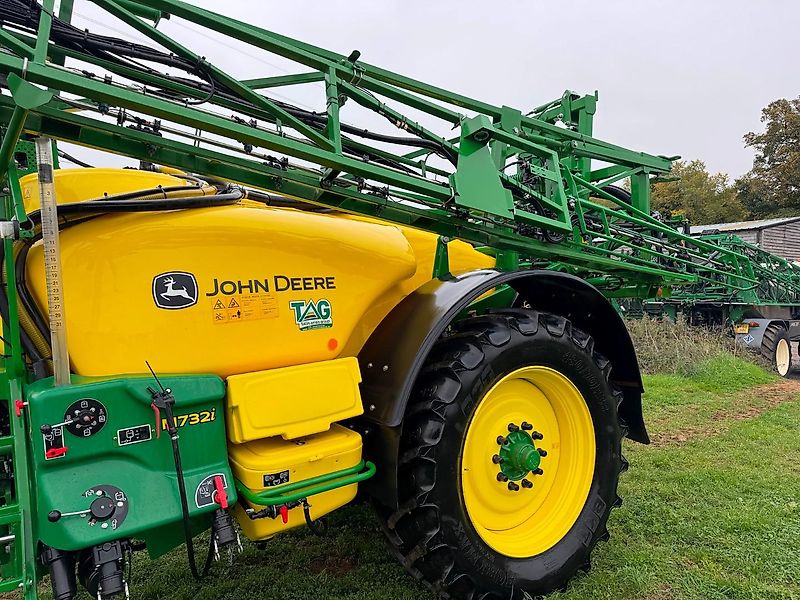 John Deere M732i