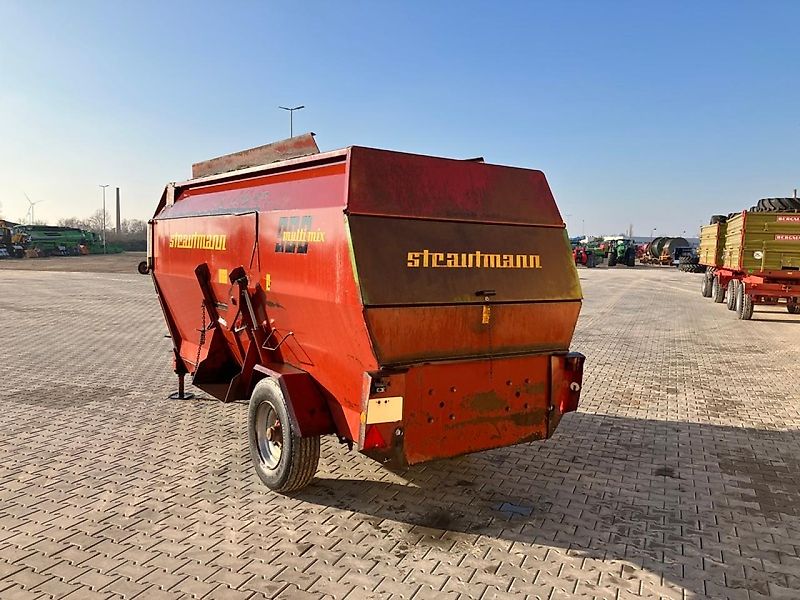 Strautmann MULTI-MIX 900
