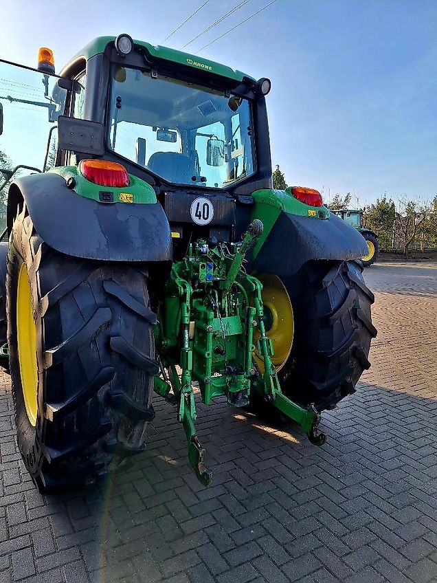 John Deere 6534