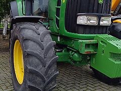John Deere 6534