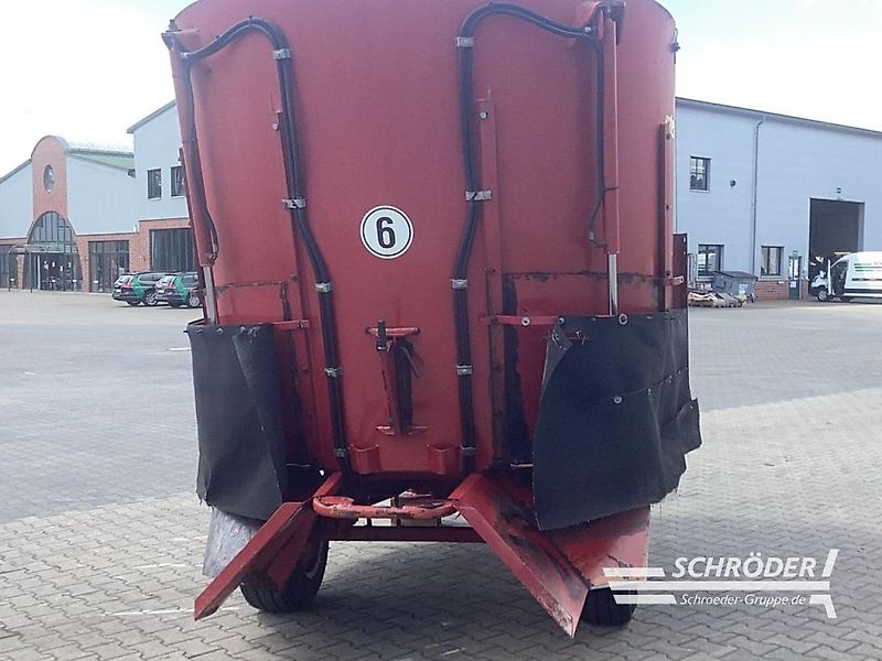 Strautmann VERTI MIX 900