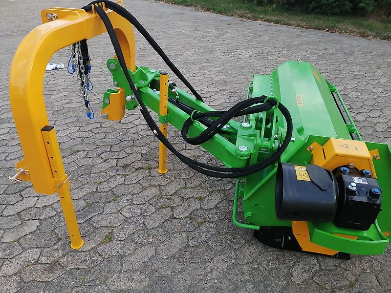 Maschio Kein Celli Tehnos Müthing Draggone Berti Maschio 200cm Seitenmulcher 90 GRad nach oben 55Grad in Böschungen 2 Doppelwirkende Steuergeräte Schlegelrotor mit schweren Hammerschlegel Verschraubt 2m Arbeitsbreite zu Demozwecken im Einsatz