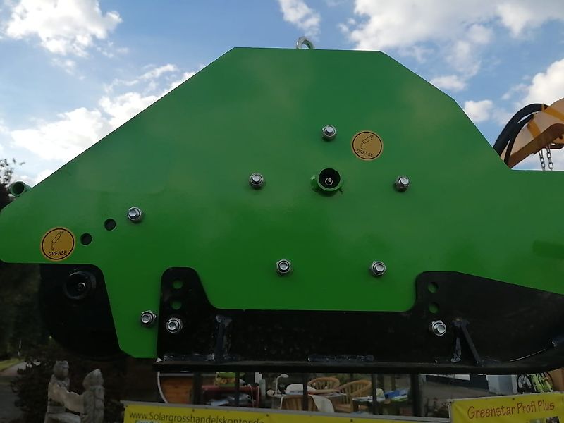 Maschio Kein Celli Tehnos Müthing Draggone Berti Maschio 200cm Seitenmulcher 90 GRad nach oben 55Grad in Böschungen 2 Doppelwirkende Steuergeräte Schlegelrotor mit schweren Hammerschlegel Verschraubt 2m Arbeitsbreite zu Demozwecken im Einsatz